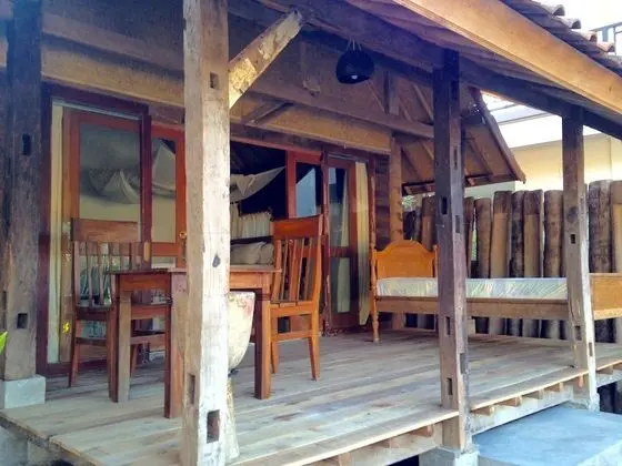 Bungalov, Bahçe Manzaralı