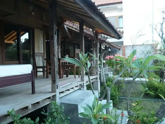 Bungalov, Bahçe Manzaralı