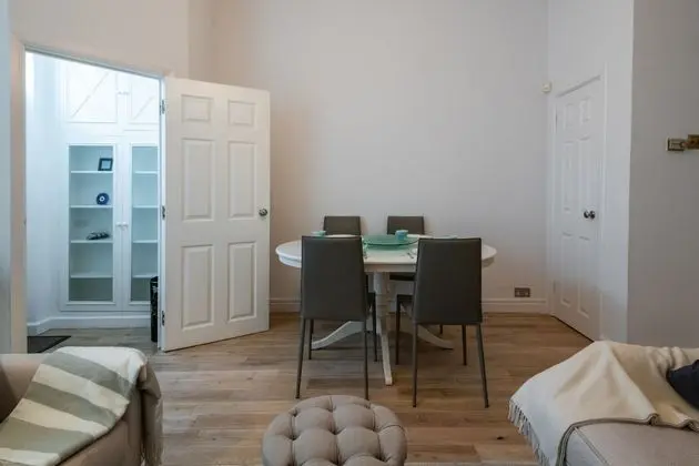 Standard Ev (2 Bedrooms)
