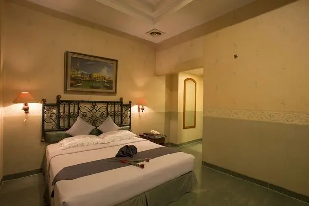 Standard Oda (1 Breakfast)