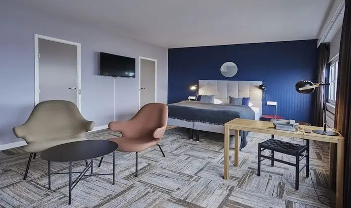 Superior Oda, Şehir Manzaralı