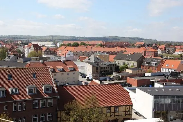 Superior Oda, Şehir Manzaralı