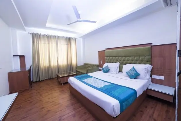 Deluxe Tek Büyük Yataklı Oda, 1 Çift Kişilik Yatak, Sigara İçilmez