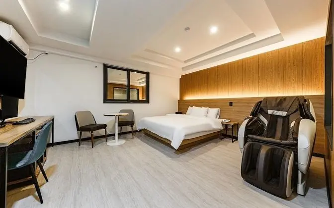 Oda (VIP (with styler Netflix available ma)