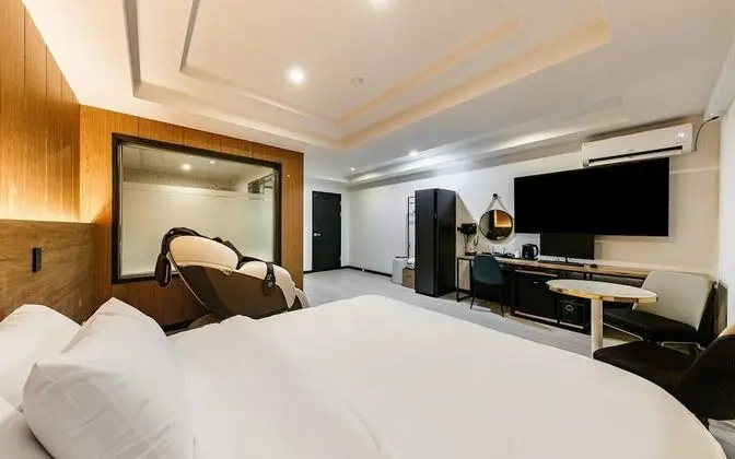 Oda (VIP (with styler Netflix available ma)