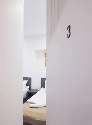 Comfort Tek Büyük veya İki Ayrı Yataklı Oda