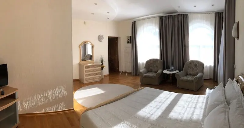 Luxury Tek Büyük Yataklı Oda