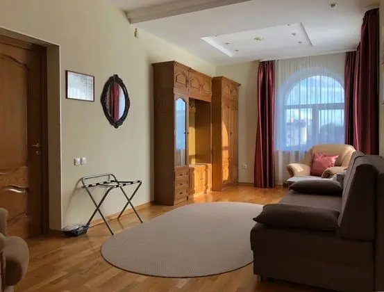Luxury Tek Büyük Yataklı Oda