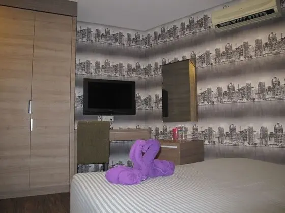 Comfort Tek Büyük Yataklı Oda