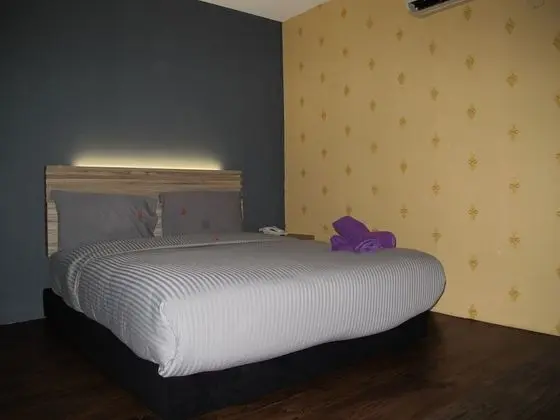 Comfort Tek Büyük Yataklı Oda