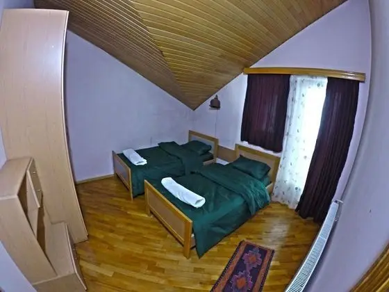 Classic Tek Büyük veya İki Ayrı Yataklı Oda