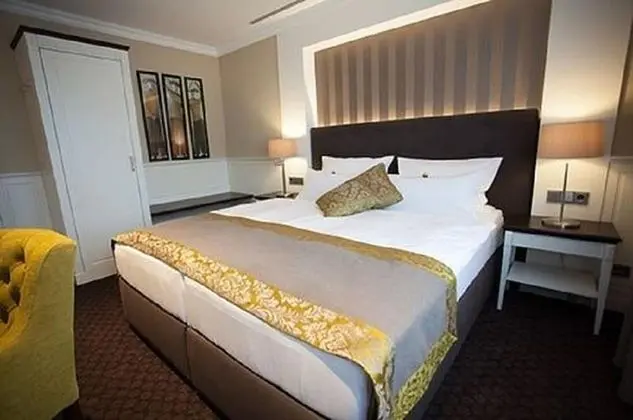 Deluxe Büyük Yataklı Tek Kişilik Oda