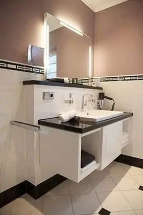 Deluxe Büyük Yataklı Tek Kişilik Oda