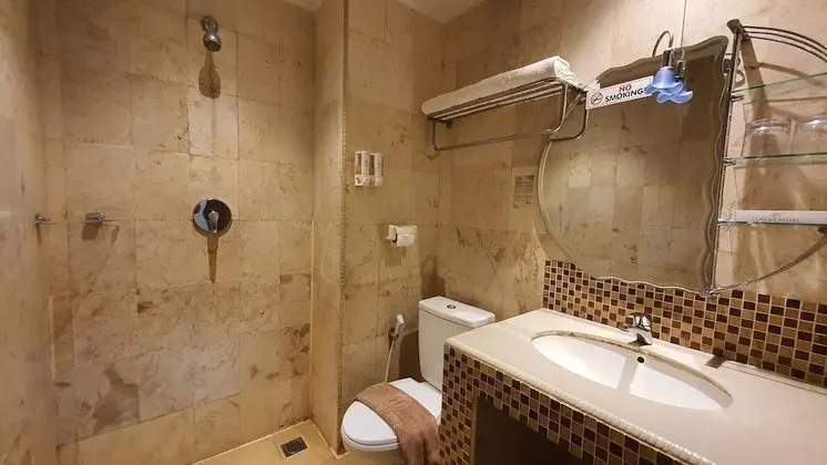 Superior Oda, Penceresiz