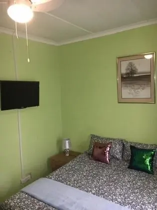 Standard Tek Büyük Yataklı Oda