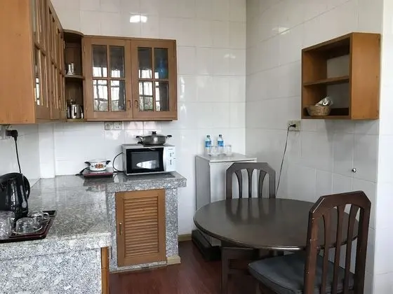 Classic Apart Daire, 1 Büyük (Queen) Boy Yatak, Küçük Mutfak, Ek Bina