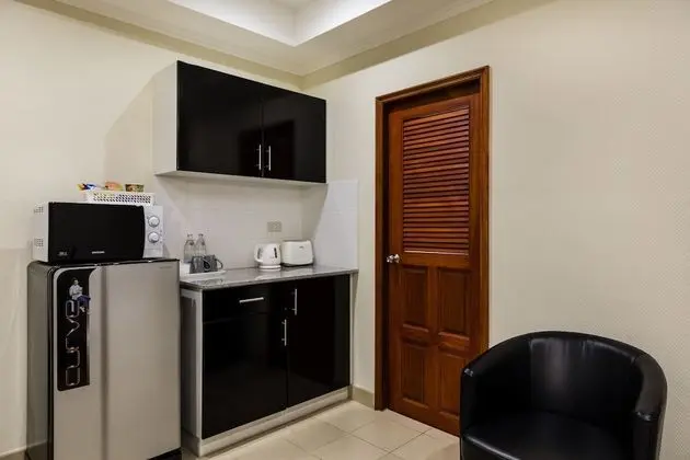 Deluxe Apt. Small Balcony