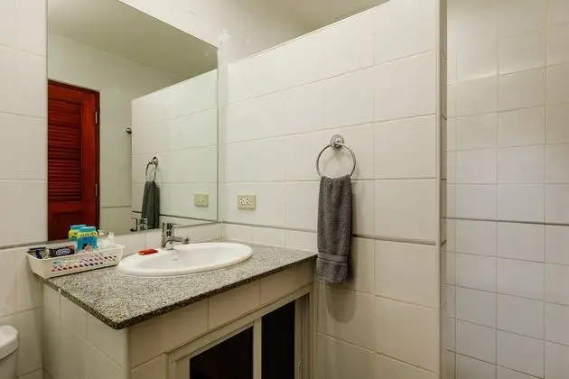 Deluxe Apt. Small Balcony