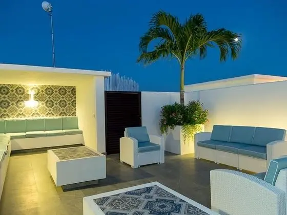 Daire, 2 Yatak Odası, Balkon