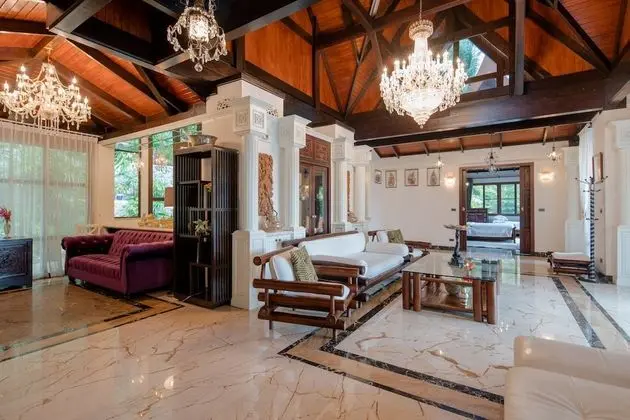 Luxury Villa