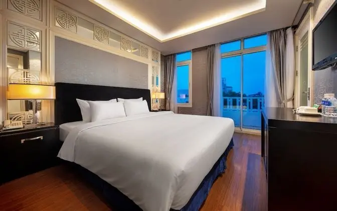 Premium Oda, 1 En Büyük (King) Boy Yatak, Balkon, Şehir Manzaralı