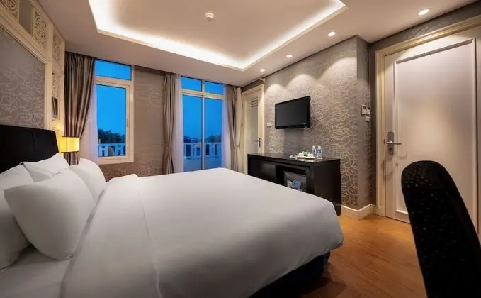 Premium Oda, 1 En Büyük (King) Boy Yatak, Balkon, Şehir Manzaralı