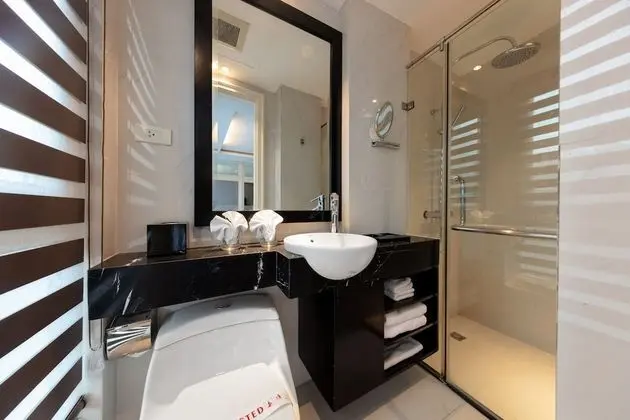 Premium Oda, 1 En Büyük (King) Boy Yatak, Balkon, Şehir Manzaralı
