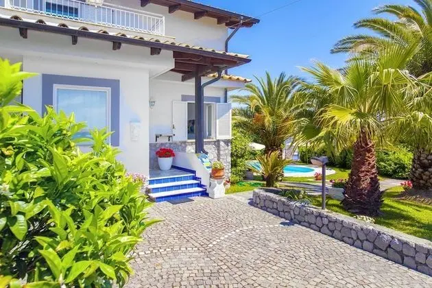 Villa, Sigara İçilebilir