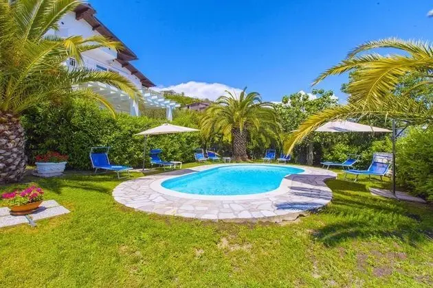 Villa, Sigara İçilebilir