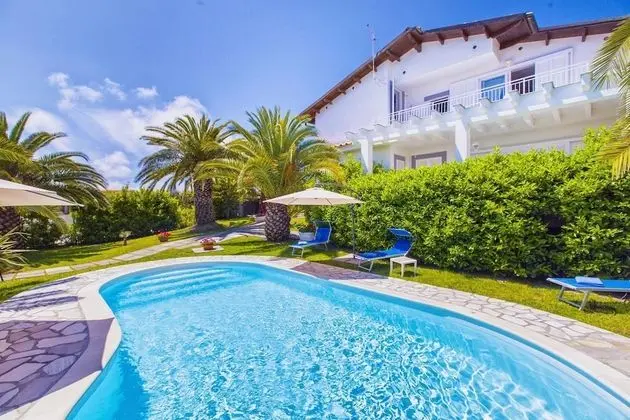 Villa, Sigara İçilebilir