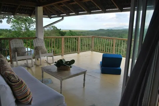 Acaya,3 Bedroom Ocean View House