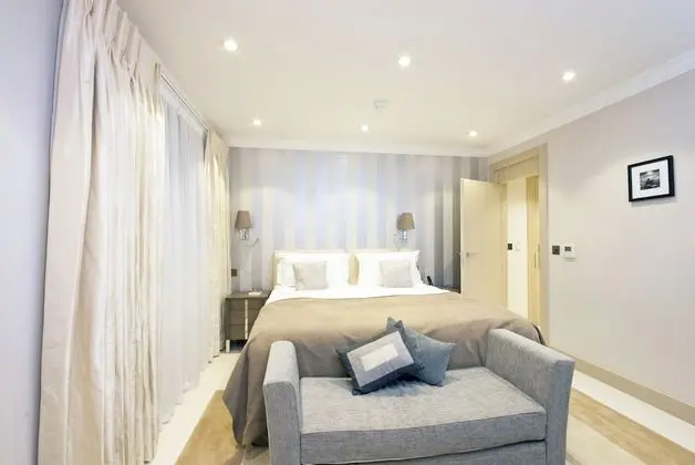 One Bedroom Apartment (Lower Ground Floor)