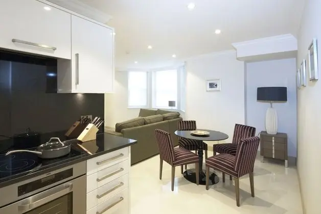 One Bedroom Apartment (Lower Ground Floor)