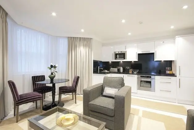 One Bedroom Apartment (Lower Ground Floor)