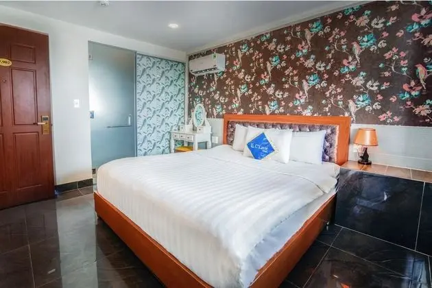 Luxury Tek Büyük Yataklı Oda, 1 Büyük (Queen) Boy Yatak, Şehir Manzaralı