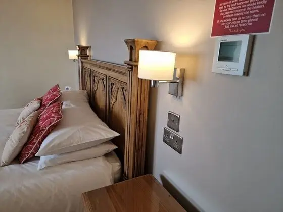 Luxury Tek Büyük Yataklı Oda