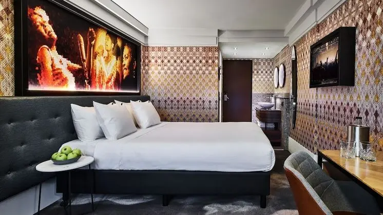 Deluxe Tek Büyük Yataklı Oda, Balkon