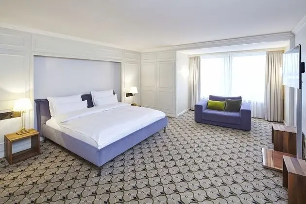 Sky Line Suite
