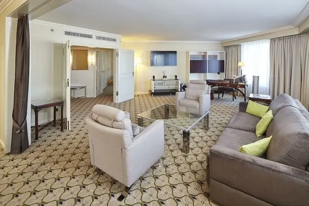 Sky Line Suite