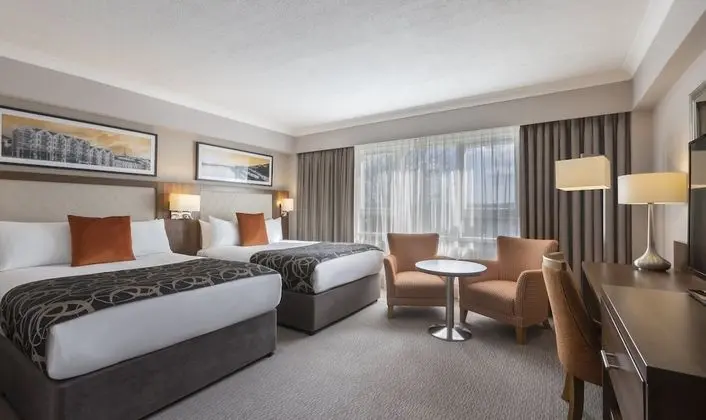 Deluxe Family Room