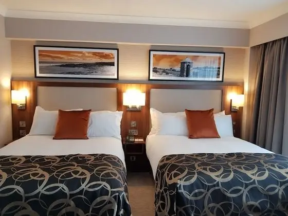 Deluxe Family Room