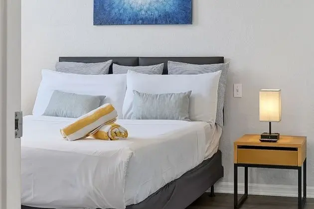 Standart Sıra Ev, 4 Yatak Odası, Sıcak Su Havuzu