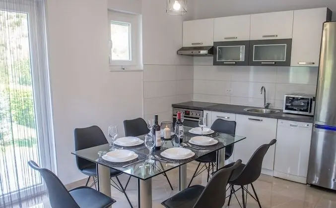 Classic Villa, Kişiye Özel Havuzlu, Nehir Manzaralı