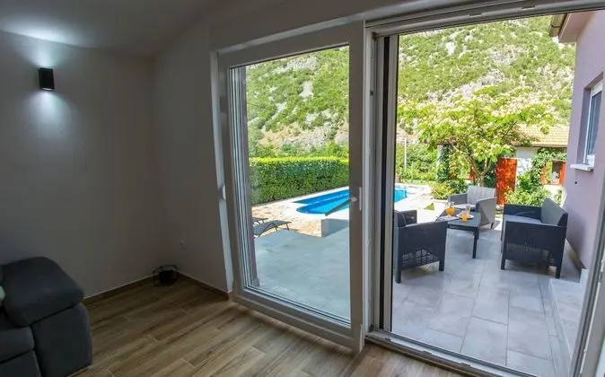 Classic Villa, Kişiye Özel Havuzlu, Nehir Manzaralı