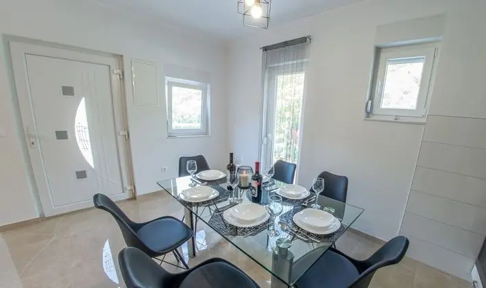 Classic Villa, Kişiye Özel Havuzlu, Nehir Manzaralı