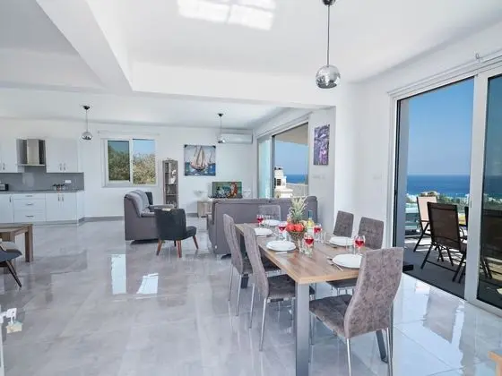 Villa, 4 Yatak Odası, Balkon