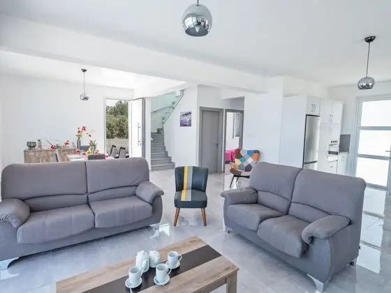 Villa, 4 Yatak Odası, Balkon