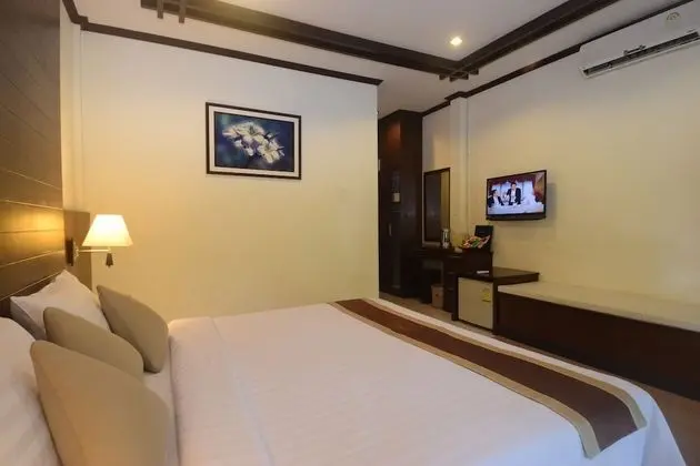 Deluxe Tek Büyük Yataklı Oda, Bahçe Manzaralı