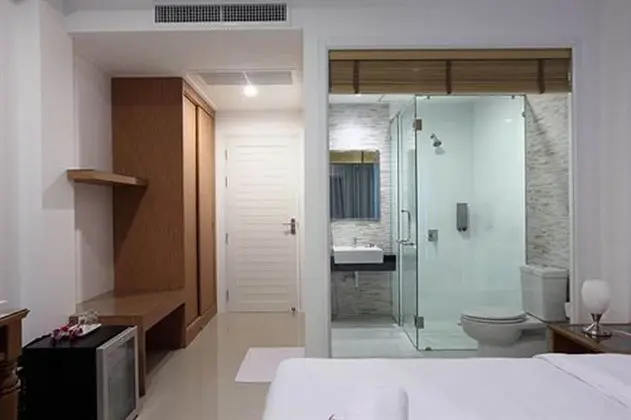 Deluxe Room with Garden View