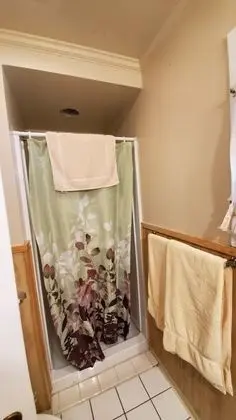 Kulübe, 1 Yatak Odası, Mutfak, Göl Manzaralı